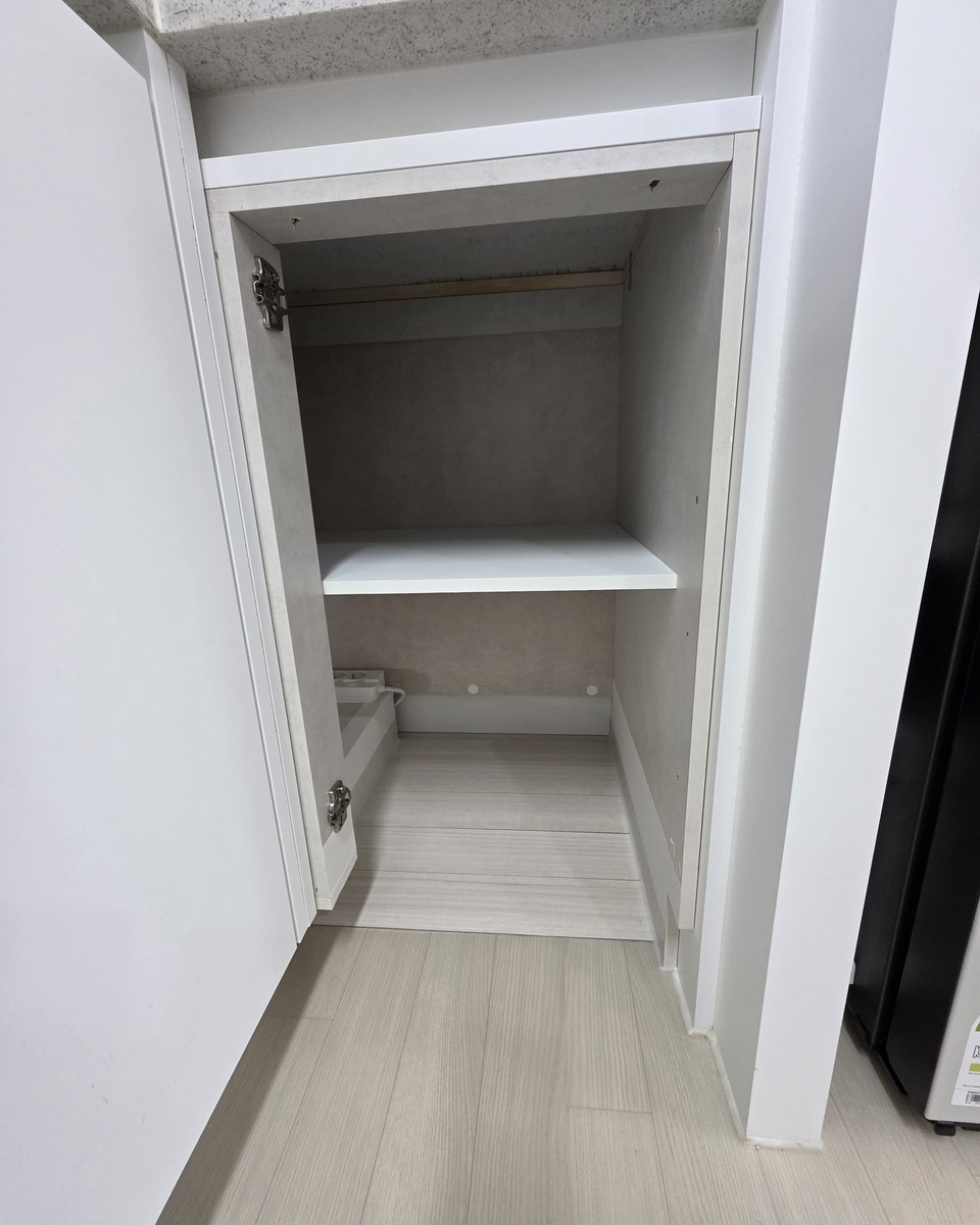 성남 수정구 로봇청소기 전용 하부장 리폼 - 코너장 선반 철거 후 제작